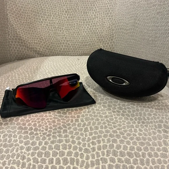 *Brand New* Oakley Sutro lite Sweep Sunglasses